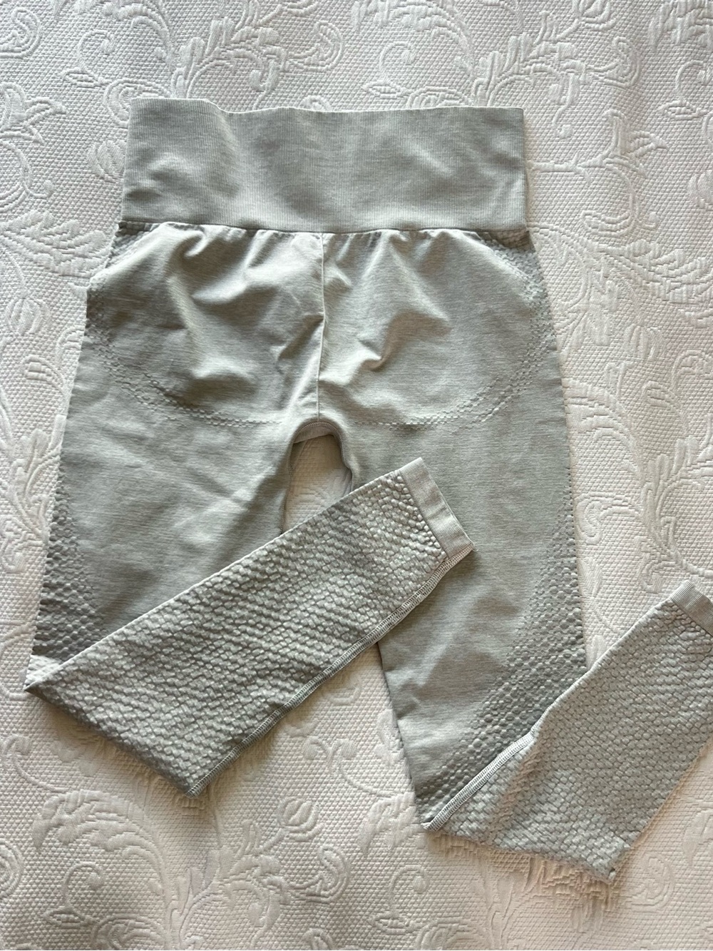 gymshark vital seamless 2.0 leggings light gray size small - Picture 6 of 8
